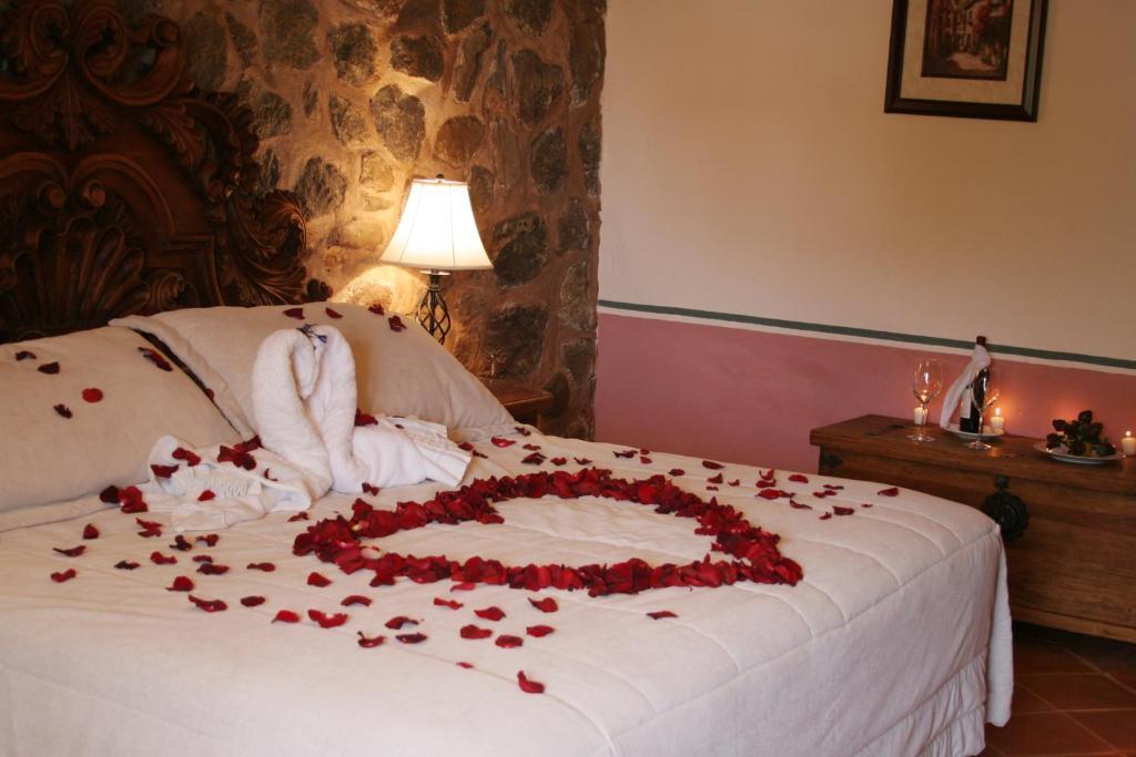 De La Aldea Hotel
