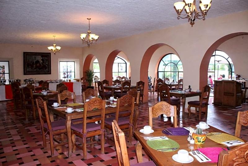 De La Aldea Hotel