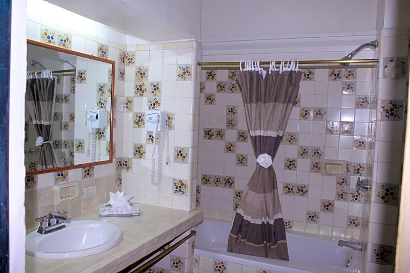 De La Aldea Hotel